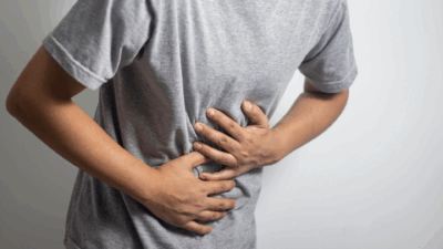 πέτρες στη χολή man in gallstones pain